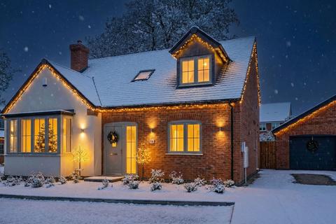 3 bedroom detached bungalow for sale, Beech Fields Place, Tidbury Green, Solihull