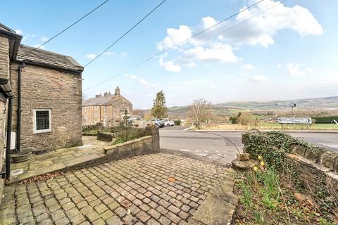 4 bedroom semi-detached house for sale, Town Lane, Charlesworth, Glossop, Derbyshire, SK13