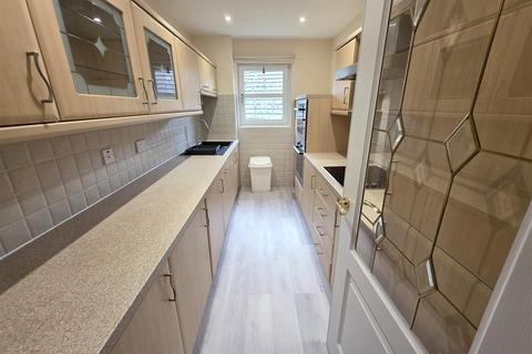 2 bedroom apartment to rent, Elmwood Court, Bothwell