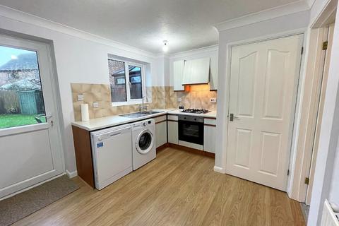 undefined, Beveren Close, Hart GU51