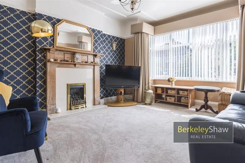 6 bedroom semi-detached house for sale, Moorland Avenue, Crosby