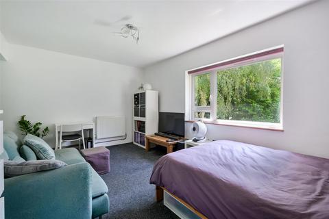 undefined, Varndell Street, Mornington Crescent, NW1