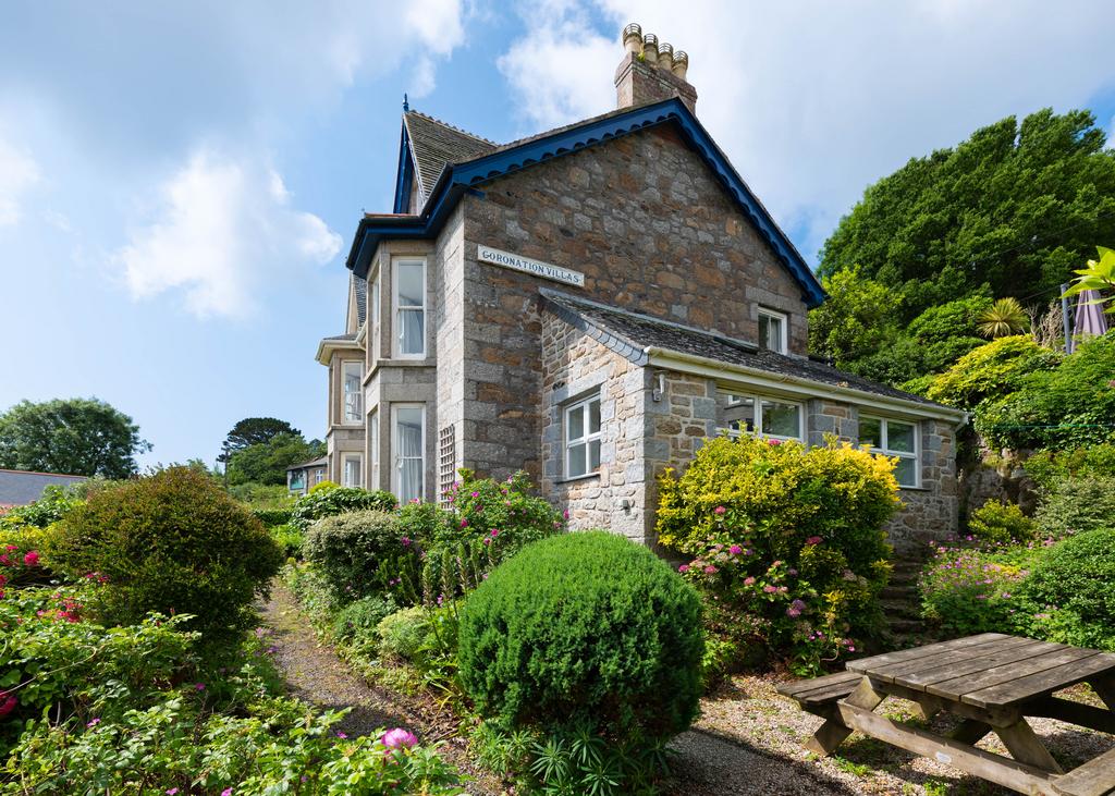 House & Garden