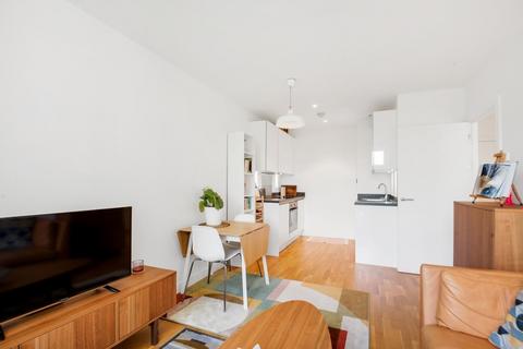 undefined, Oak Grove, London, NW2