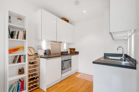 undefined, Oak Grove, London, NW2