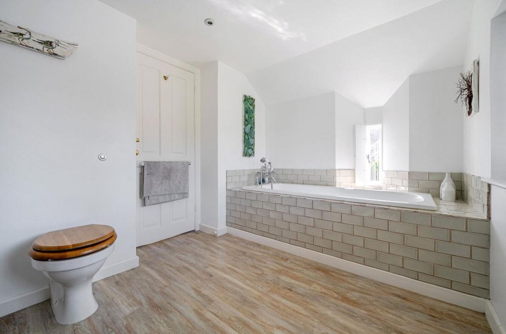 Ensuite Bathroom