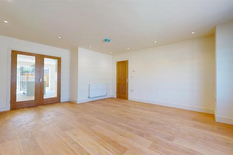 undefined, Hartwell Road, Hanslope Village