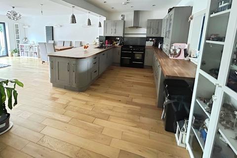 3 bedroom end of terrace house for sale, Henley Road, Walsgrave On Sowe, Coventry, West Midlands, CV2