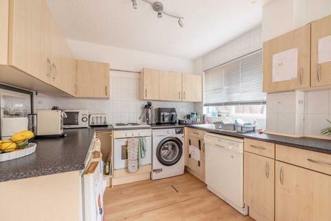 13 Burton Way, Windsor, SL4 4NJ