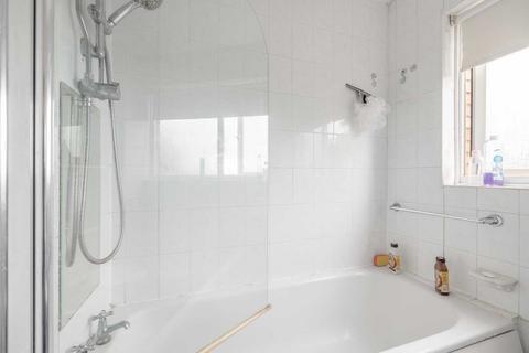 13 Burton Way, Windsor, SL4 4NJ