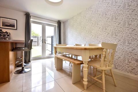 4 bedroom terraced house for sale, Chancery Court, Ossett, West Yorkshire