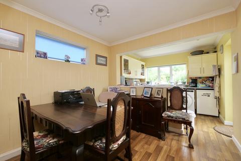 2 bedroom semi-detached bungalow for sale, Meadow Close, Stalbridge