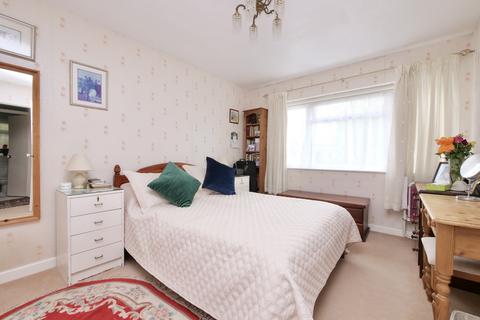 2 bedroom semi-detached bungalow for sale, Meadow Close, Stalbridge