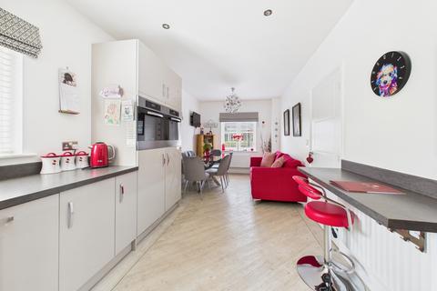 27 Summerhouse Drive, Sheffield, S8 8AD