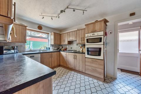 4 bedroom detached house for sale, Nine Mile Ride, Wokingham RG40
