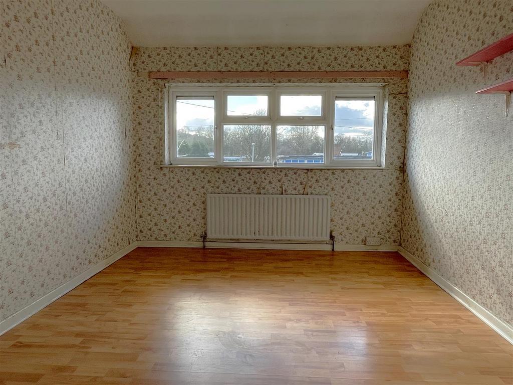 Bed1.JPG