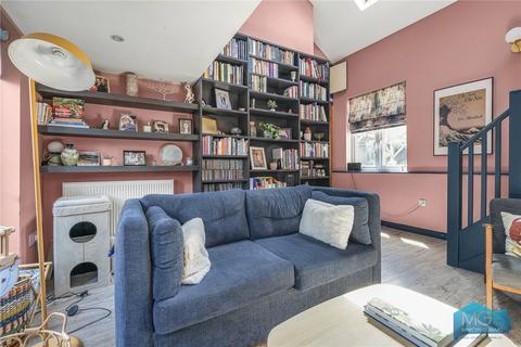 2 bedroom link detached house for sale, Edward Road, Barnet, EN4