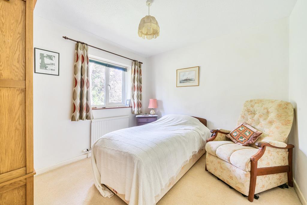 1303609-26-6849c90a82212-ARW-1