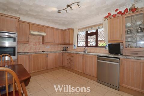 3 bedroom detached bungalow for sale, Sea Lane, Sandilands, Mablethorpe