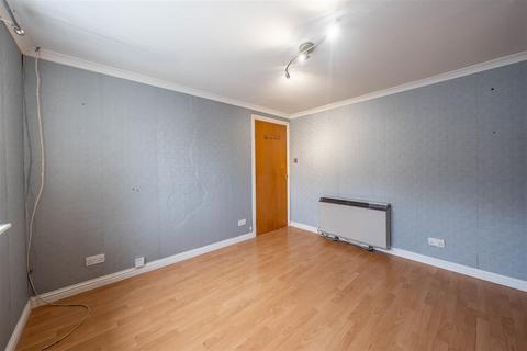 1 bedroom flat for sale, County Place, Perth