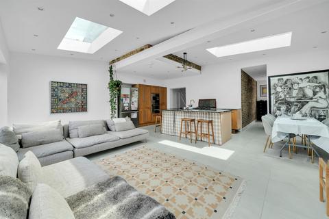 19 Shortlands Gardens, Bromley, BR2 0EA