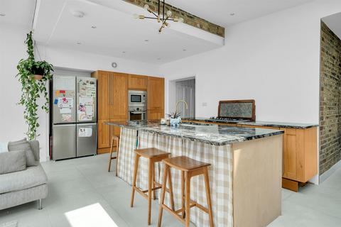 19 Shortlands Gardens, Bromley, BR2 0EA