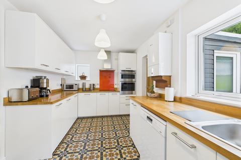 4 bedroom detached house for sale, Dan-Y-Graig, Cardiff. CF14
