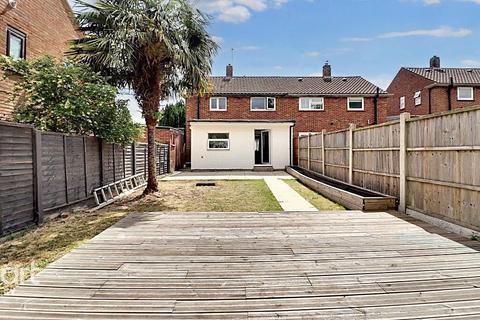 3 bedroom semi-detached house for sale, Long Close, Luton