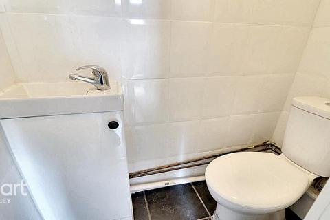 5 Long Close, Luton, LU2 9BJ