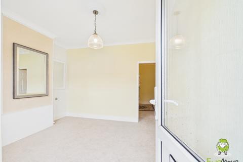 2 bedroom terraced house for sale, Winchester Road, Basingstoke, Hampshire, RG21