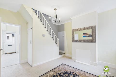 2 bedroom terraced house for sale, Winchester Road, Basingstoke, Hampshire, RG21