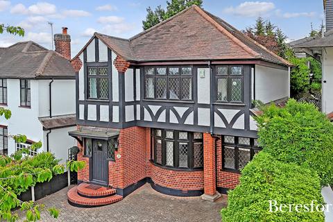 undefined, Honeypot Lane, Brentwood, CM14