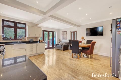 undefined, Honeypot Lane, Brentwood, CM14
