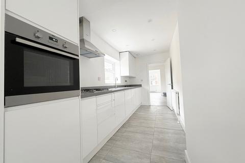 3 bedroom terraced house for sale, Muswell Road, Bedford, MK42
