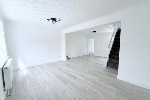 3 bedroom terraced house for sale, Muswell Road, Bedford, MK42