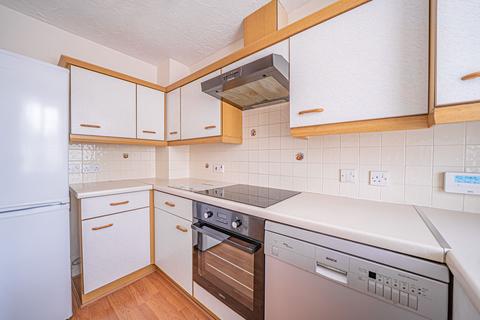 28 Burlish Avenue, Solihull, B92 8BF
