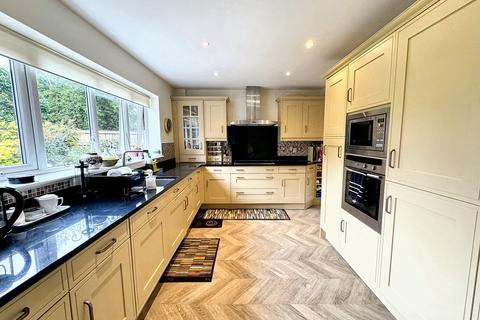 undefined, Sergeants Lane, Whitefield, M45