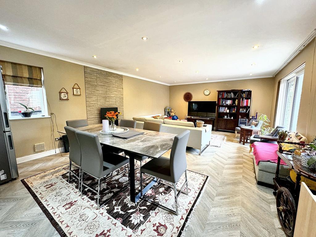 Lounge / Diner