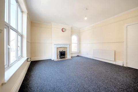 3 bedroom property for sale, Nottingham Road, Loughborough LE11