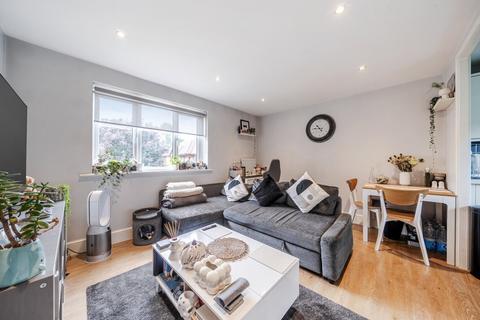 1 bedroom flat for sale, Orchard Grove, Anerley, London, SE20