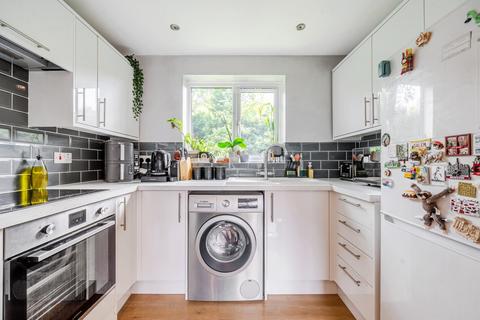 1 bedroom flat for sale, Orchard Grove, Anerley, London, SE20