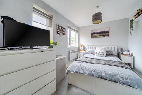 1 bedroom flat for sale, Orchard Grove, Anerley, London, SE20