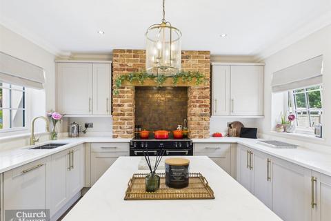 48 Colchester Road, Great Totham, Maldon, CM9 8DG