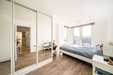 3 bedroom flat for sale, Seager Place, London SE8