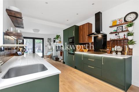 10a Willingdon Road, London, N22 6SB