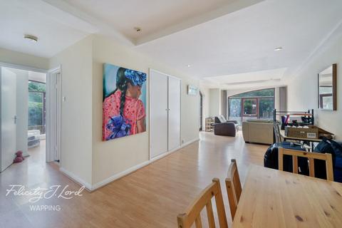 2 bedroom flat for sale, Knighten Street, LONDON E1W