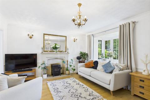 3 bedroom detached house for sale, Bishopdale Close, Great Sankey, Warrington