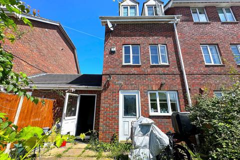 undefined, Rose Park Close, Hayes, UB4 9AT