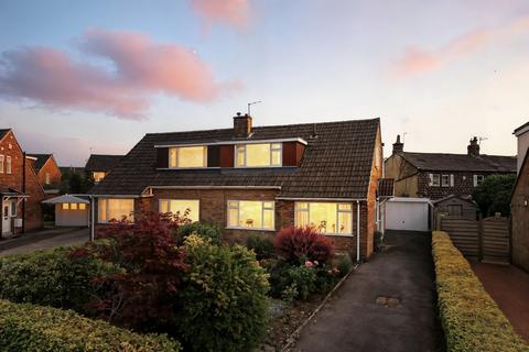 3 bedroom semi-detached house for sale, Victoria Close, Leeds, LS19