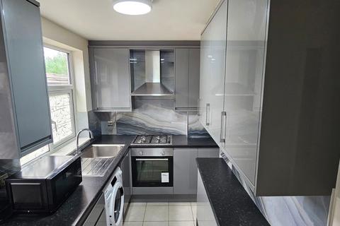 77 Botwell Crescent, Hayes, UB3 2BE